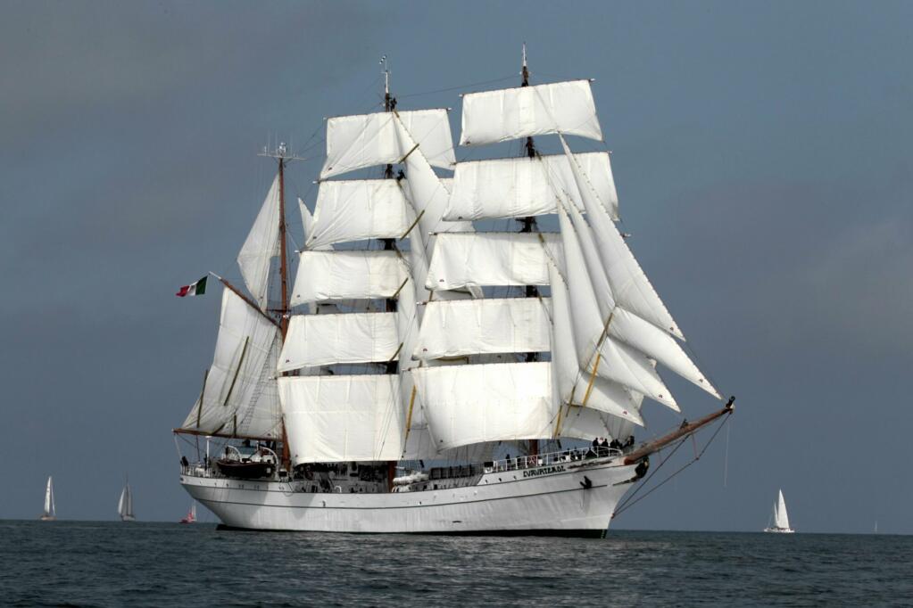 Cuauhtemoc Tall Ships Races2023 Aarhus racestart credit Sail Trai